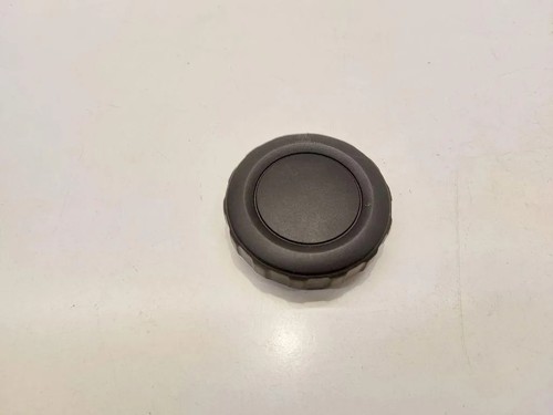 VW PASSAT Variant B6 3C5 Andere Teile des Innenraums 8K0881671 1.40 34330770