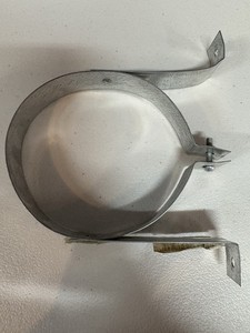 Ameri-Vent 5Vph Single Wall Vent Pipe Hanger, 5 In