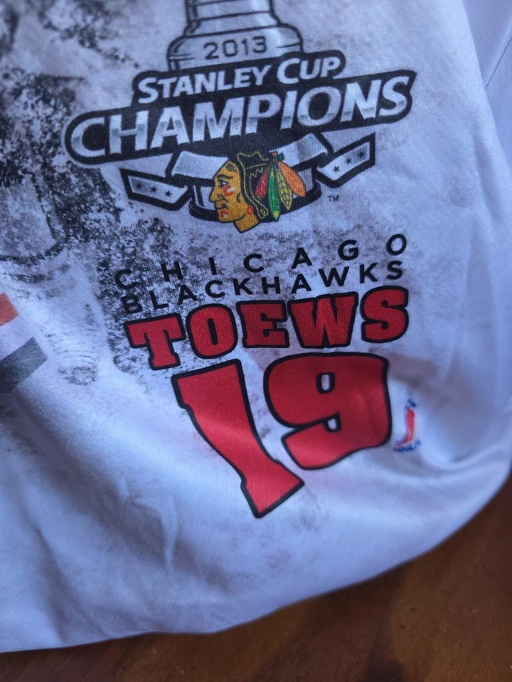 Kewl-Dry Chicago Blackhawks TOEWS #19 T-Shirt Men's YXL 14/16 White NHL Graphic  - Image 4 of 4
