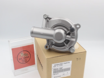 KAWASAKI Genuine PUMP WATER 49044-1087 Fit 1990 - 2002 Ninja ZX6