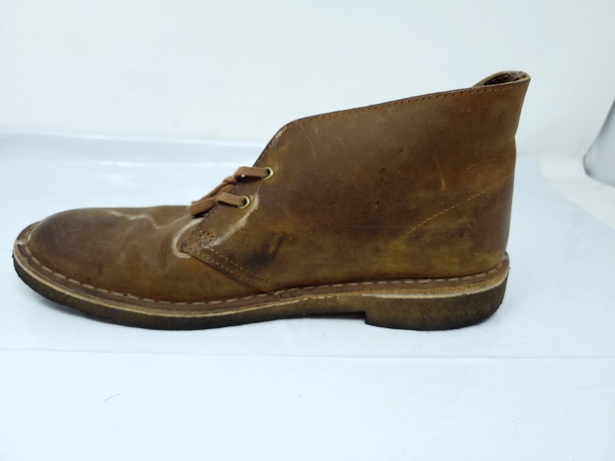 Clarks Brown Original Desert Boots - Sz men 9.5, Pre-owned, Fair Condition Clarks 15522 Bushacre Brown Leather Desert Chukka Ankle Boot  main image 3
