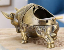 Vintage Bull Ashtray with Lid Cigar Cigarettes Metal Ashtray Windproof Ash Tray