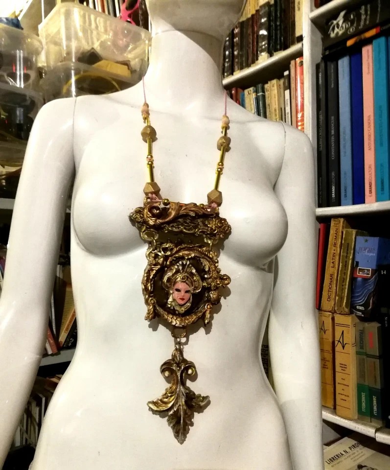 Collar Joyería de Lujo Estilo Vintage Colgante Mujer Joyería Art Deco Barroco Foto 4 de 4