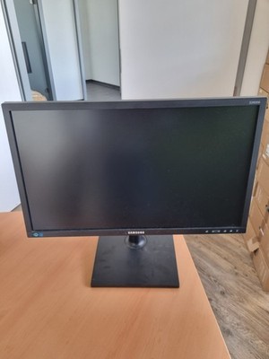 SAMSUNG SYNCMASTER S24E650PL mit Standfuß 24 Zoll Monitor Bildschirm