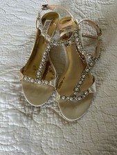 Badgley Mischka Yadira T-strap Size 8 Ivory Satin Rhinestone Embellished