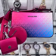 Michael Kors Jet Set Travel SM Tech 3in1 Crossbody Bag color shift Drk Raspberry