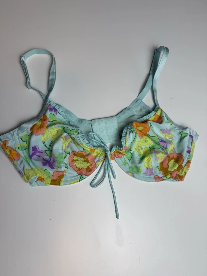 Savage X Fenty Floral Mesh Robe & Underwire Bikini Top Set, Size M/L & 38DD - Image 3 of 4