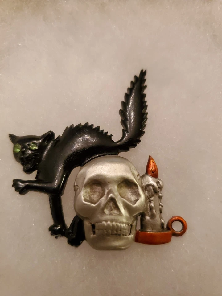 Broche prendedor de Halloween de peltre/cráneo/portavelas JJ Jonette Joyería Negro Gato/Cráneo/Vela 2" Foto 2 de 4