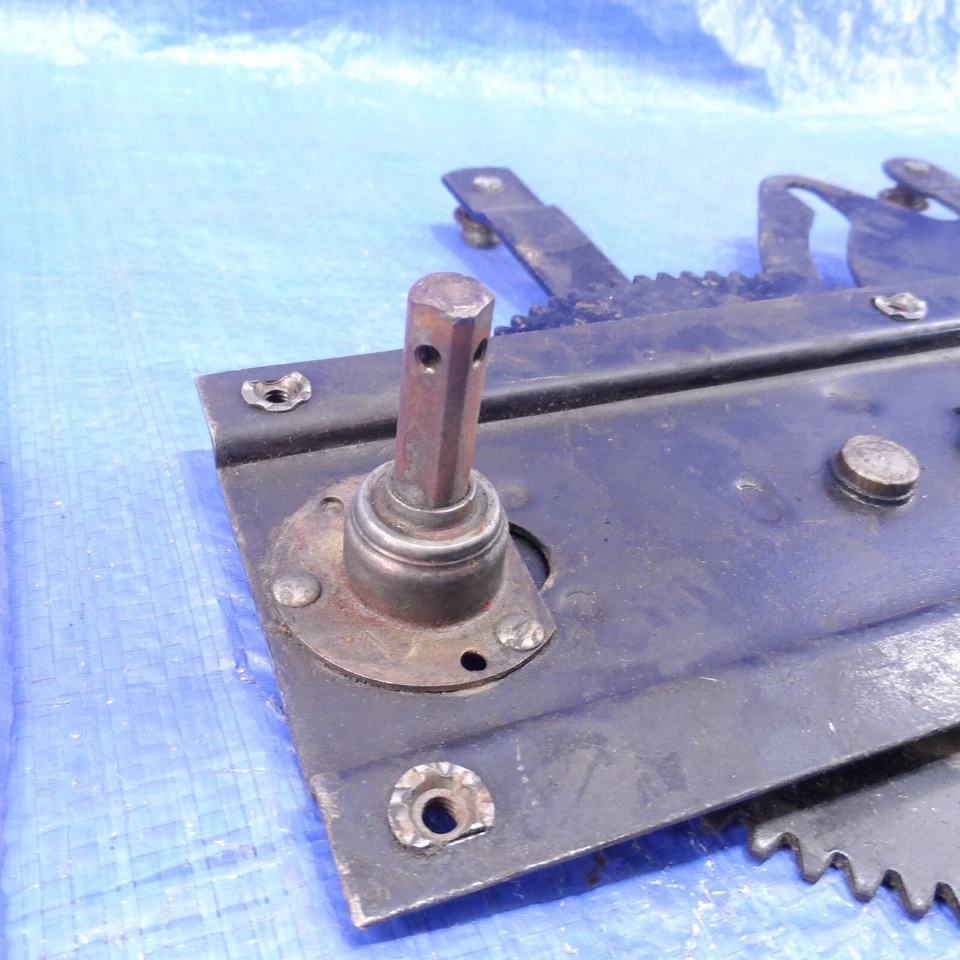 Window Regulator 1935-1936 Plymouth Deluxe 1935-36 Dodge DeSoto Chrysler 714132 - Image 4 of 4