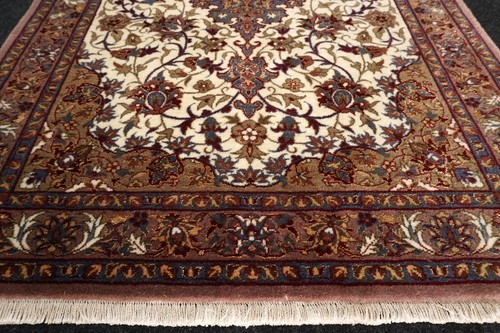 Orient Teppich Isfahan 110 x 73 cm Esfahan Seide Korkwolle Beige Handgeknüpft - Bild 6 von 12
