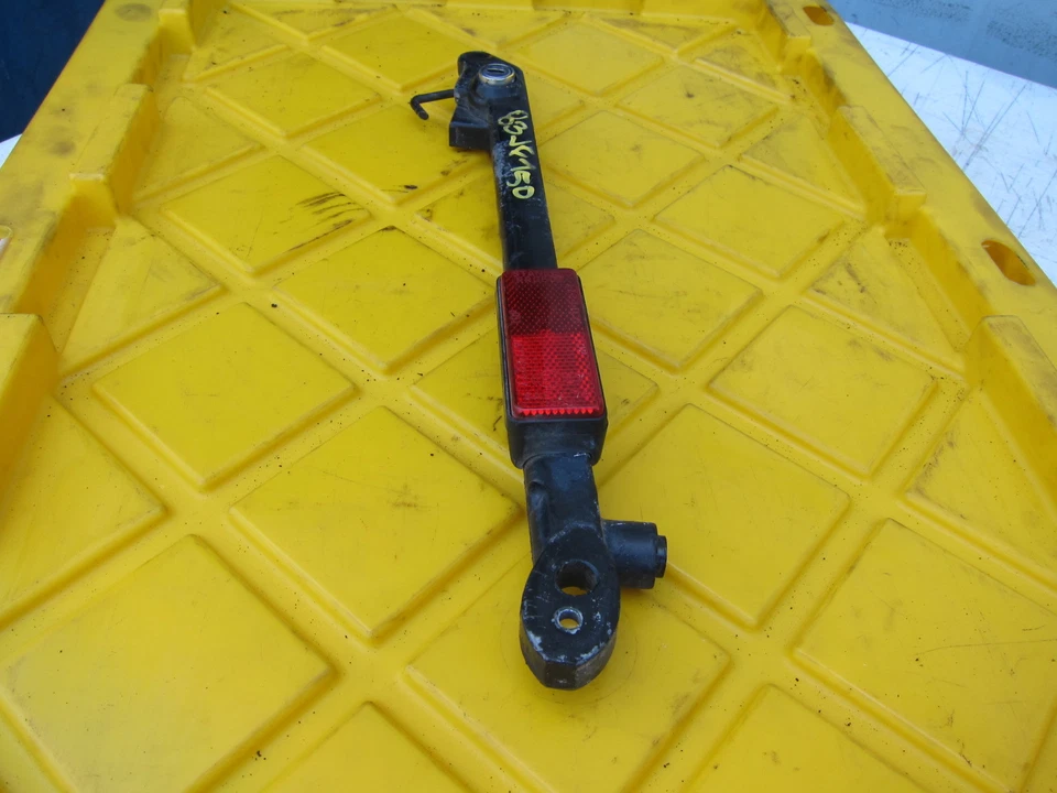 Honda V45 Interceptor VF750F 1983 OEM asiento delantero montaje soporte montaje Foto 3 de 4