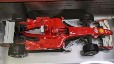 hotwheels フェラーリ248 F1 Hot Wheels 1/24 Ferrari 248 F1 Schumacher Limited Edition