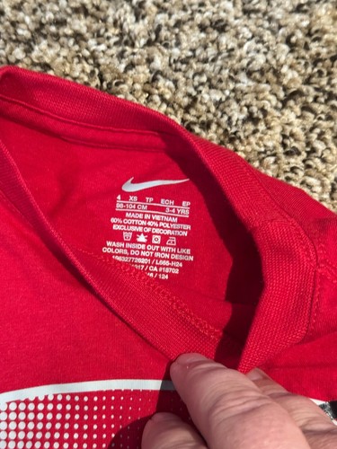Red Nike Pullover Boys Toddler Size 4T - Picture 2 of 2