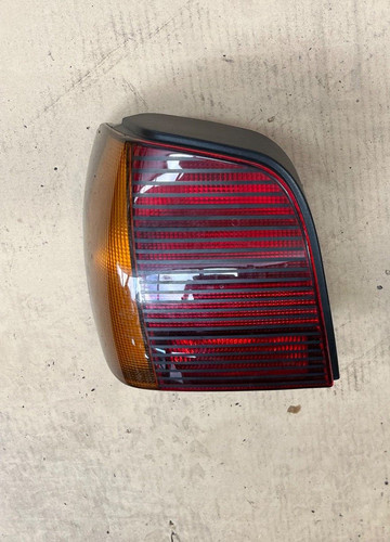 Volkswagen Polo 6N Rücklicht getönt Links