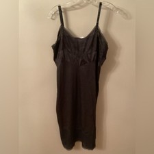 VINTAGE FINE LINGERIE BY PARIS BLACK FULL SLIP WITH LACE TRIM