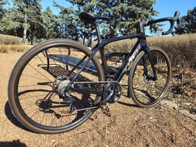 Trek Domane SL 5 Carbon Gen 4 Size 52 Black Road Bike Shimano 105
