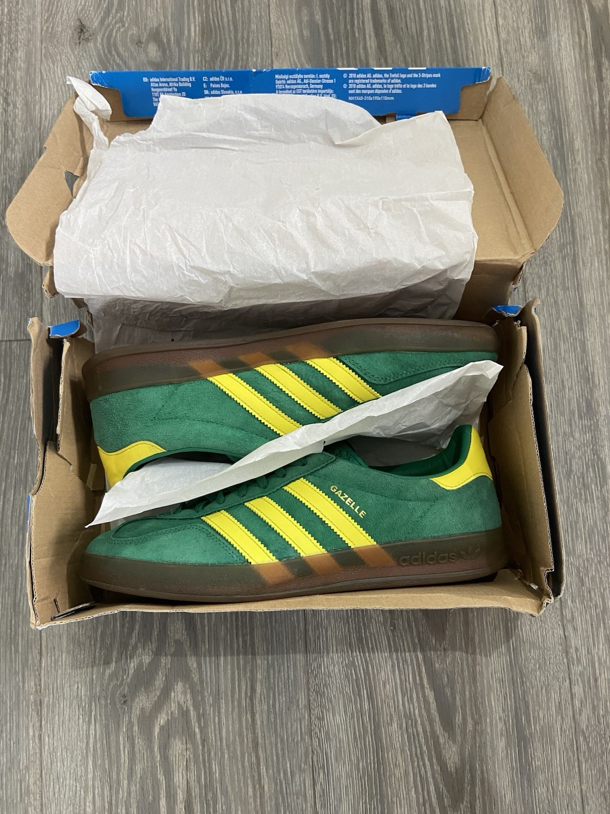 SAOLA Adidas Gazelle scarpe da ginnastica indoor verde giallo scamosciato suola gomma taglia UK 9 (EE5736)