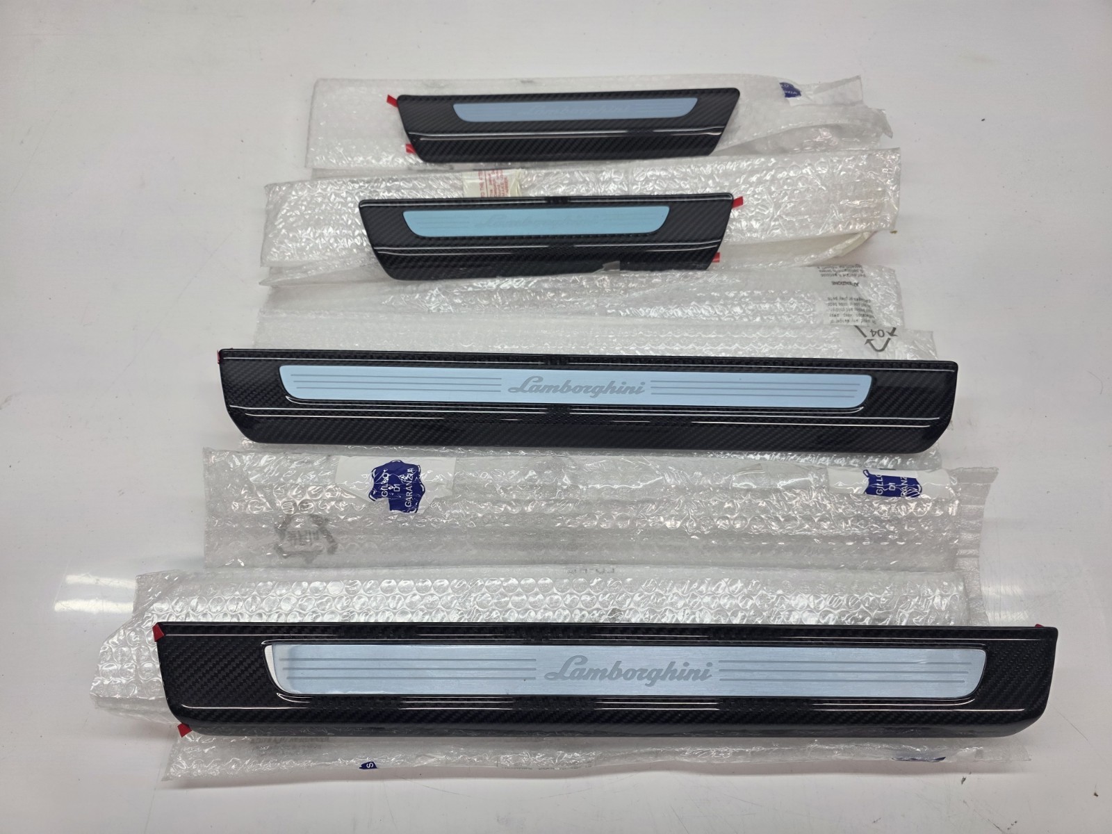 LAMBORGHINI URUS CARBON FIBER DOOR STEP KICK PLATES SCUFF PLATES OEM 4ML069641C