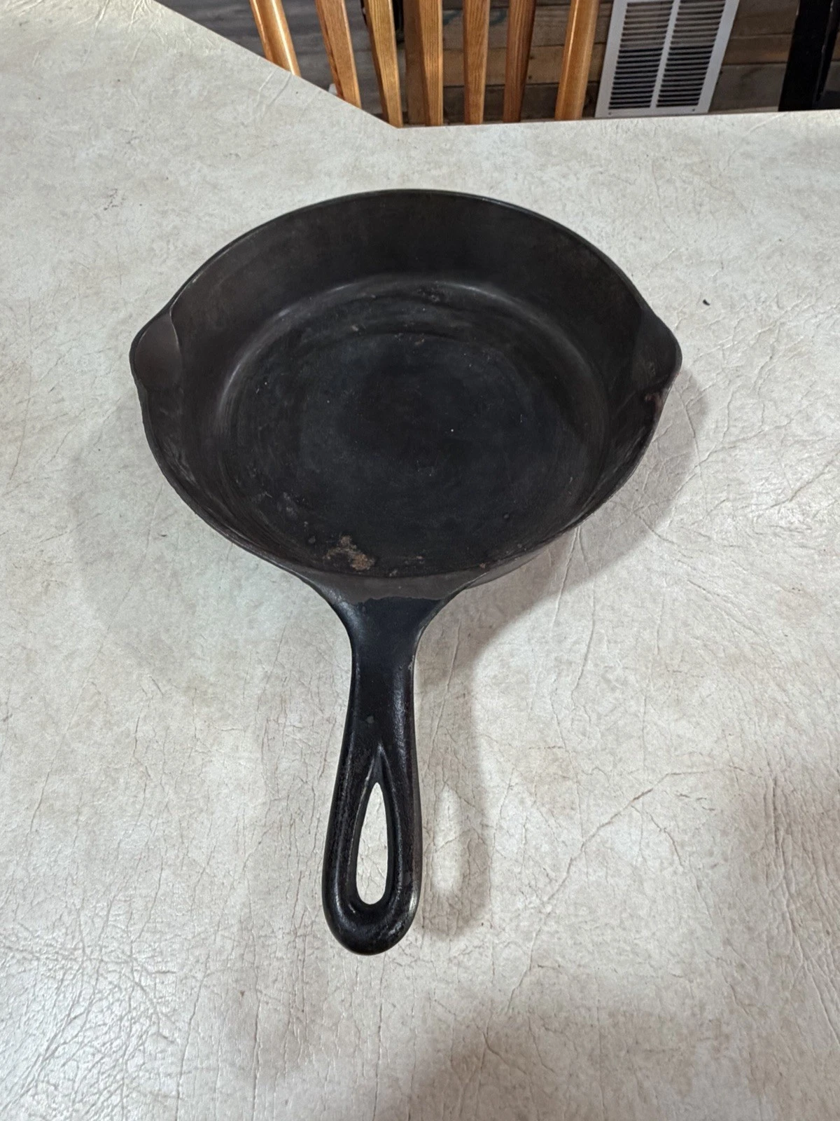 Vintage Arc "WAGNER" Sidney O No 7 Cast Iron Skillet "Interesting Variation"