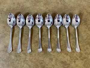 Reed And Barton Estoril Stainless  Flatware - 8 Teaspoons