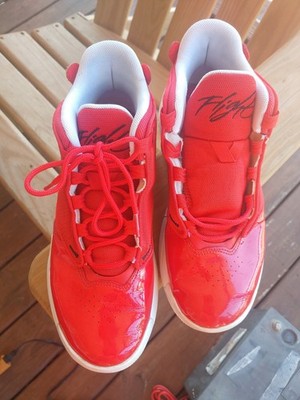 Nike Air Jordan Max Aura 4 University Red Back to School Sneaker Mens size 9.
