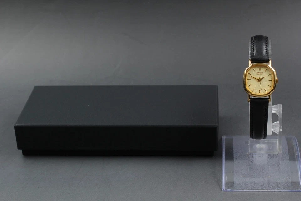 Винтажные 1983 N новом Seiko Socie 5421-5120 золото восьмиугольник кварцевые женские часы Японии - Изображение 2 из 4