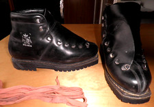 Scarponi da montagna- La Dolomite - hand made in Italy -Sigla int.(733 2 39). FC