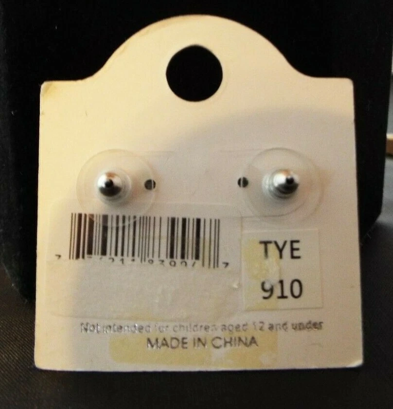 PENDIENTES PERFORADOS UNIDIRECCIONALES DE CRISTAL MARIPOSA TONO PLATA. NUEVO EN TARJETA Foto 3 de 3