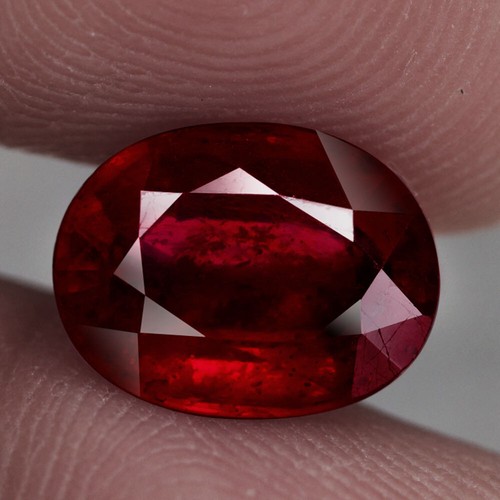 ES 5.83 ct. Rubí Natural Oval Rojo Mozambique - Imagen 3 de 6