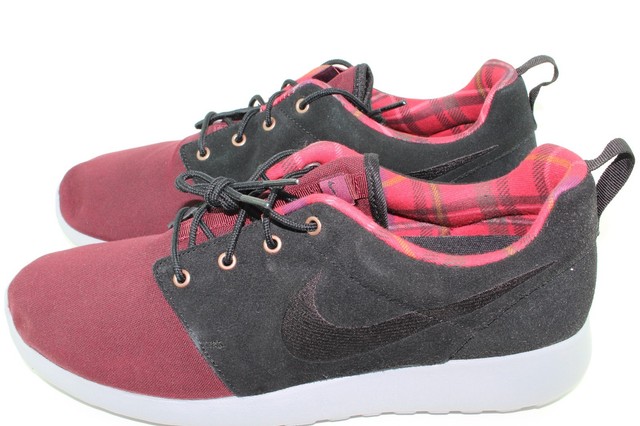 mens maroon nike roshe
