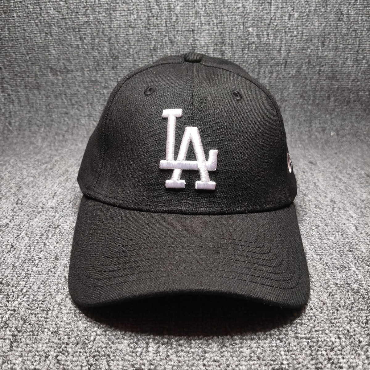 New Era 39THIRTY Los Angeles Dodgers Black Stretch Fit Hat Baseball Cap