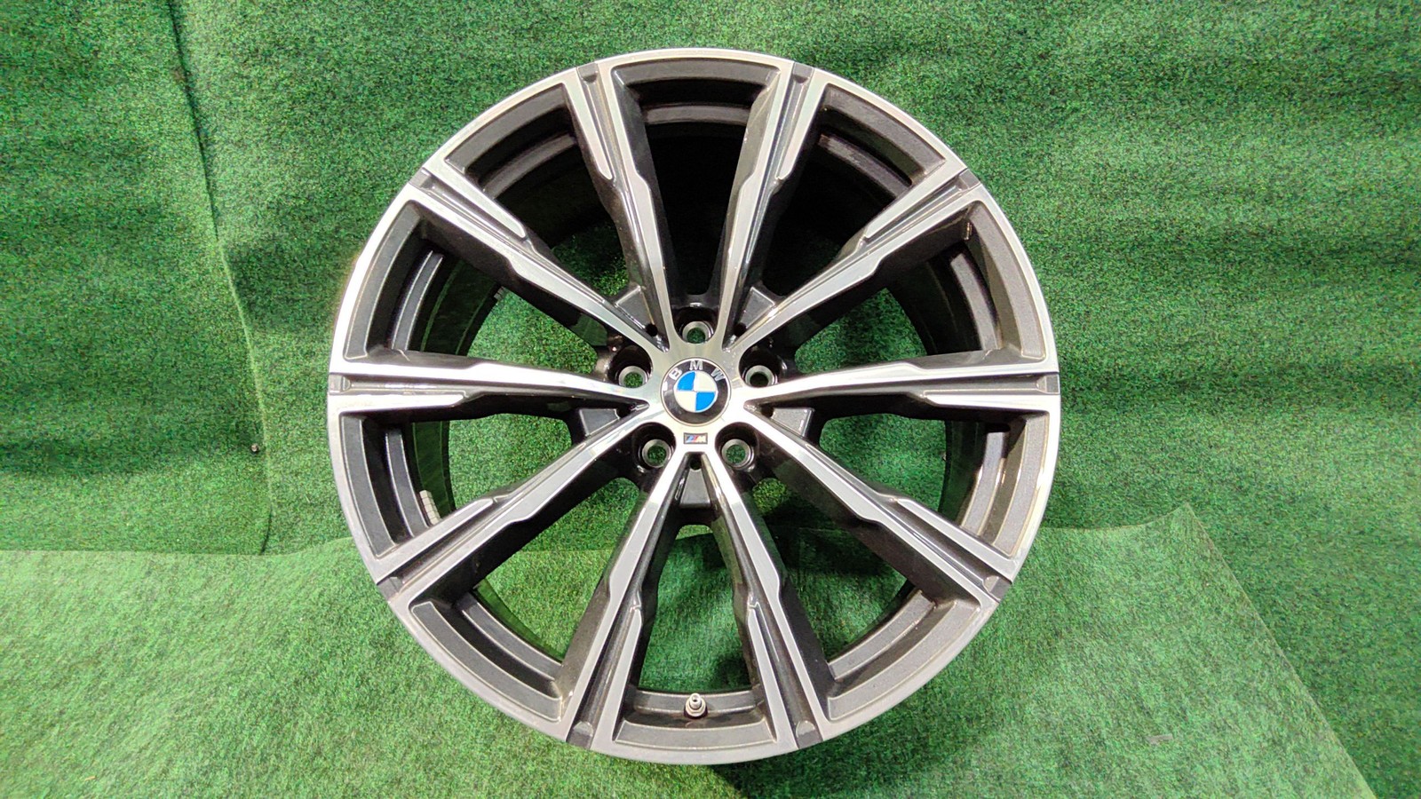 BMW Wheel light alloy Orbitgrey 9J＊20'' OEM 36118071996 Original