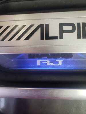 ALPINE Powered Subwoofer SWE-1390 200W Air Trans Drive Black
