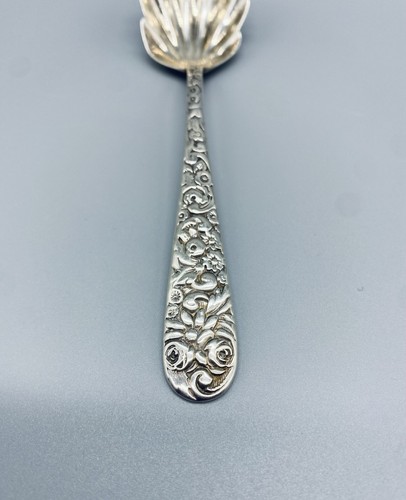 Jacobi and Jenkins Sterling Silver Sugar Spoon shell 6" - Picture 2 of 6