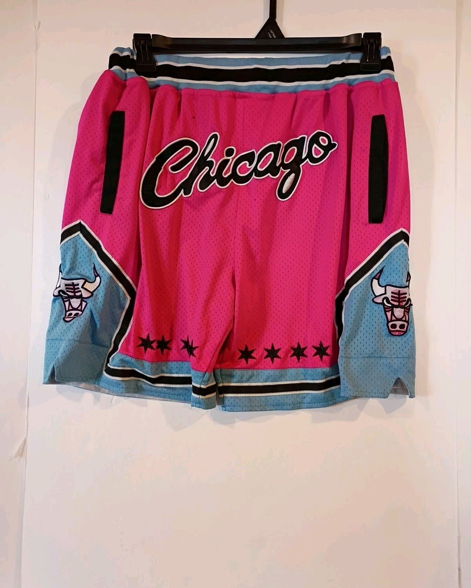 JUST DON SHORTS CHICAGO BULLS XLサイズ Just Don Chicago Bulls Shorts Mens M Hot Pink Carolina Blue Jordan