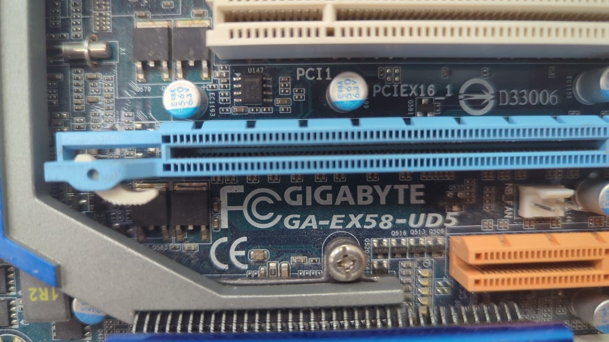 「最終価格」i7 920+Gigabyte x58+DDR3 12G+660ti GIGABYTE GA-EX58-UD5 Motherboard ATX LGA 1366 Intel X58 DDR3