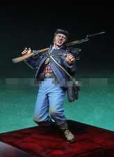 1/32 Scale Civil War Union Soldier in Action Pose Unassembled