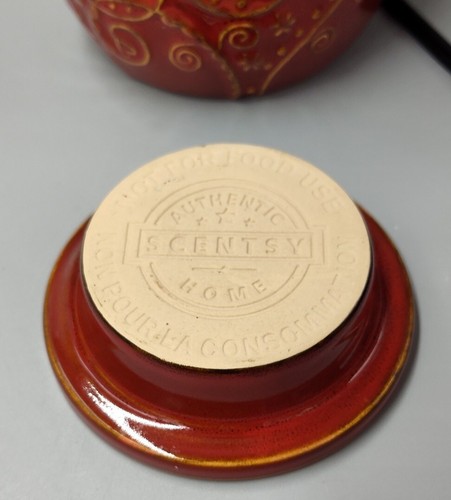 Scentsy LOVE HEALS FullSize Wax Warmer Red Hearts - Picture 9 of 12
