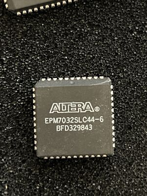 MAX7032SLC44-6, Altera, CPLD, MAX7000
