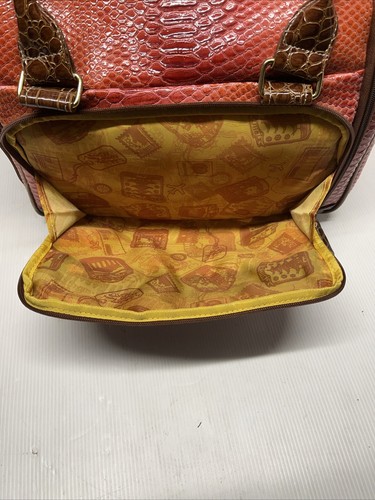 Samantha Brown Croco Underseater Watermelon Gently Used - Picture 11 of 18