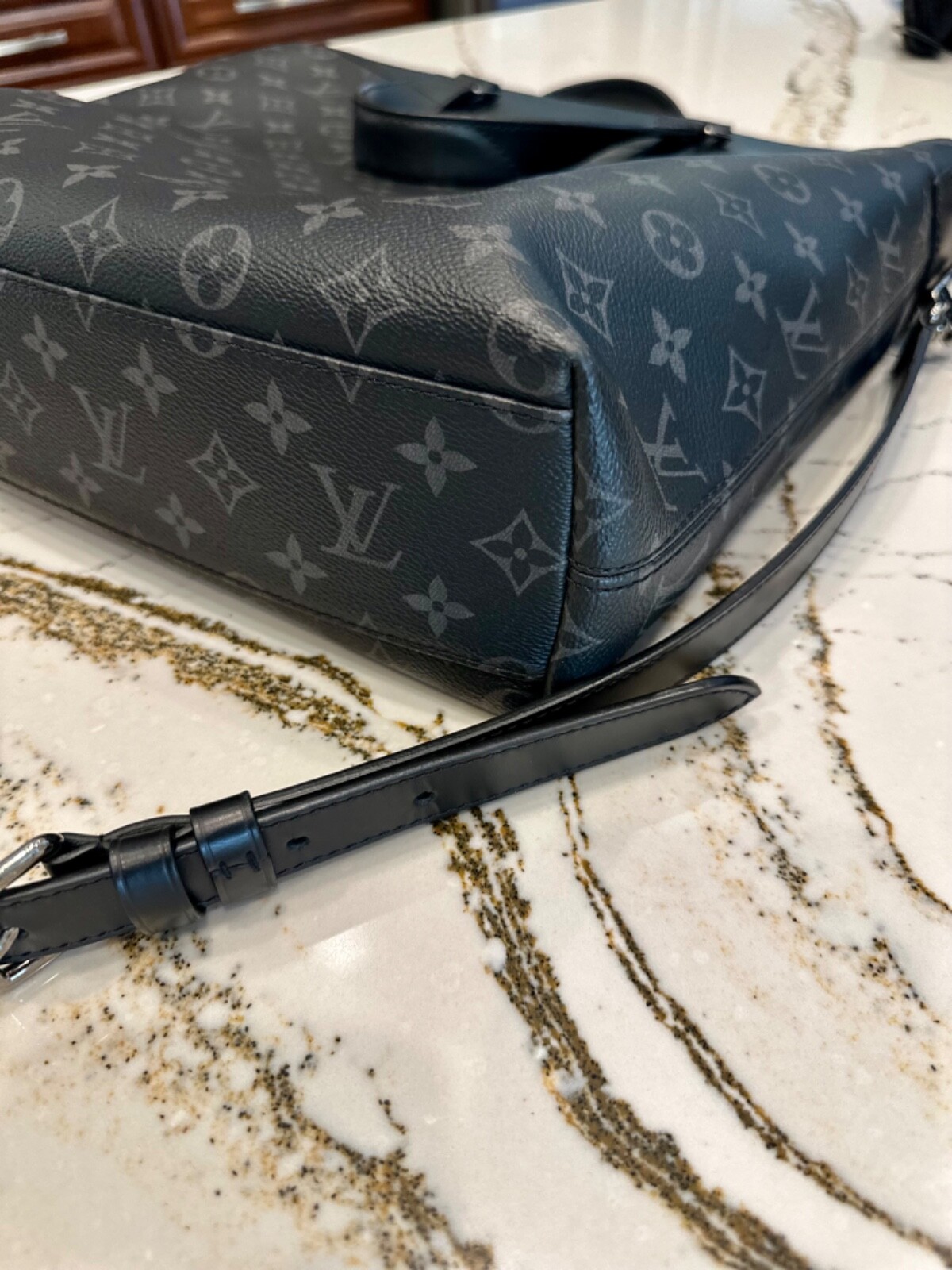 LOUIS VUITTON EXPLORER Monogram Eclipse BAG 2-WAY… - image 15