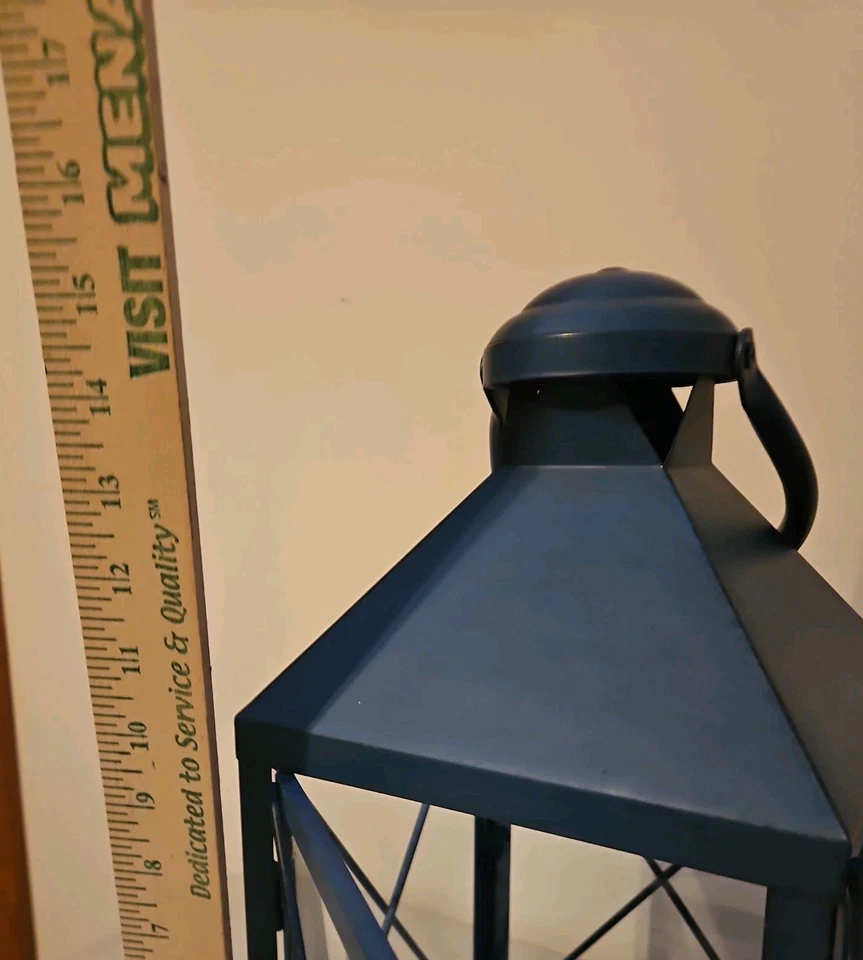 Large 16" Indoor/outdoor Candleholder Lantern - Image 2 of 4
