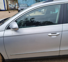 VOLKSWAGEN PASSAT PASSENGER SIDE FRONT DOOR B6 2005-2009 SILVER