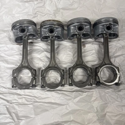 1996-2000 Honda CIVIC EX OEM D16Y8 Engine Motor Pistons Rods SET P2P 96-00 - Image 1 of 4