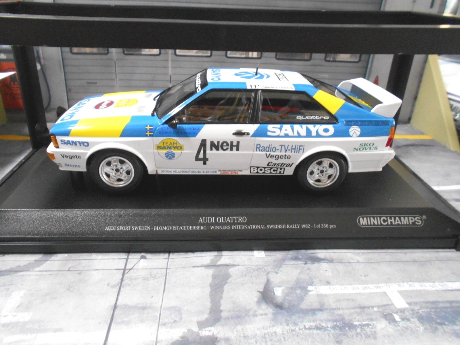 AUDI QUATTRO RALLYE taille taille taille 4 Suède 1982 Win 4 Blomqvist SANYO MINICHAMPS 1 18 641269 AUDI QUATTRO RALLYE taille taille taille 4 Suède 1982 Win 4 Blomqvist SANYO MINICHAMPS 1 18 641269