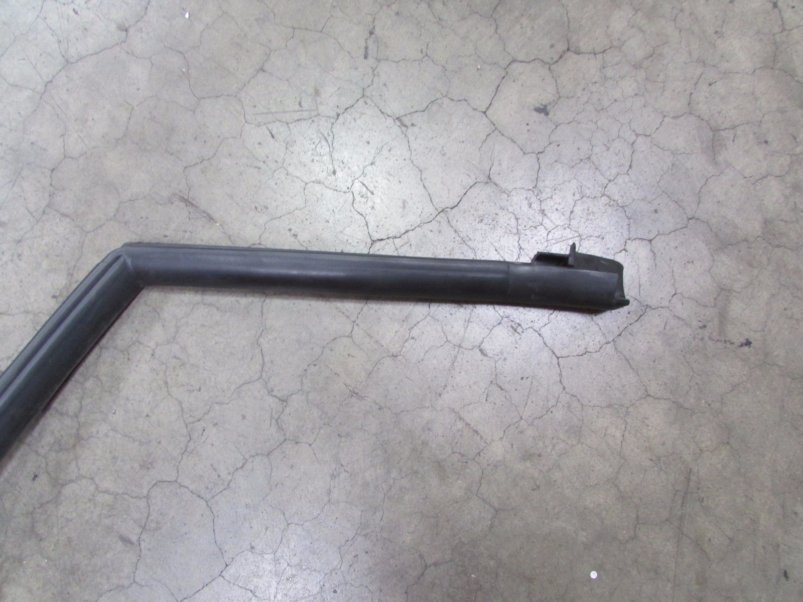 Lamborghini Gallardo Spyder, LH Left Door Weatherstrip Seal, Used, P/N 407831707