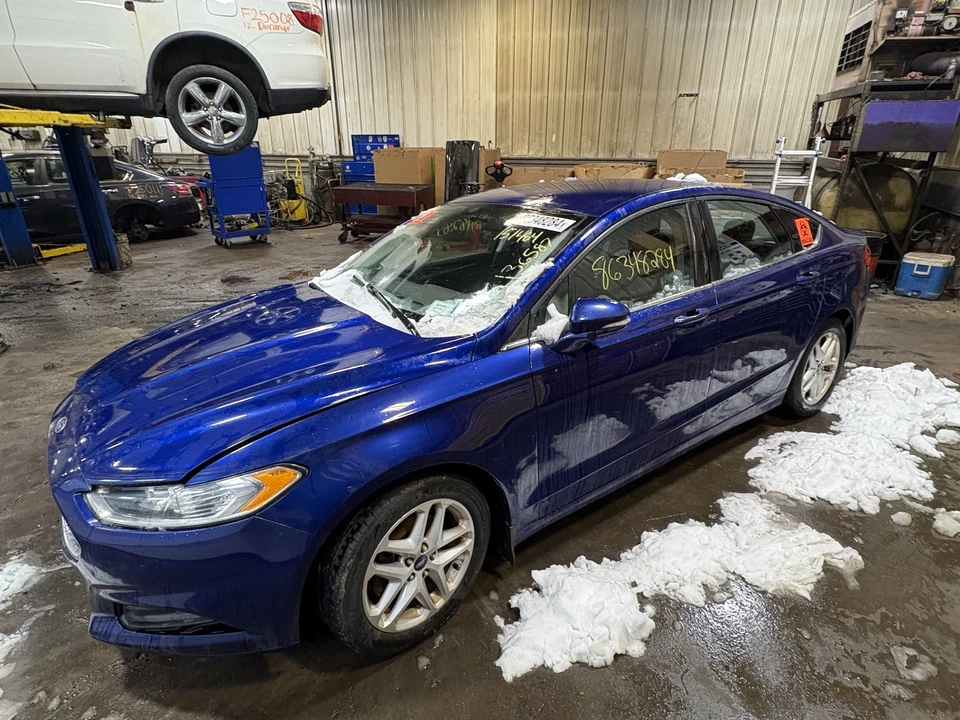 二手右前门窗调节器 前部适合:2014 福特 Fusion 电动 wit — 第 3/4 张图片