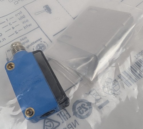 SICK GTB6-P4212 Mini Photoelectric Proximity Sensor 140mm Range Visible Red NEW - Picture 6 of 7