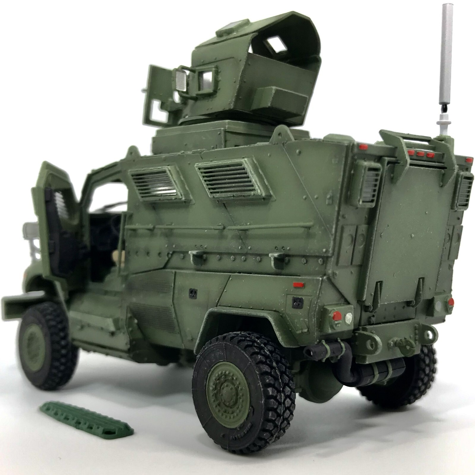 Green 1/72 US Army M1224 MaxxPro Mine Resistant Ambush Protected ...