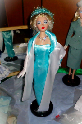 NEW FOR GENE MARSHALL STUNNING MARINE BLUE ENSEMBLE COMPLETE W/JEWELRY